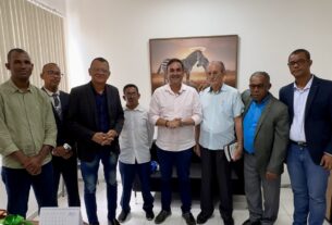Prefeito Gustavo Carmo recebe pastores em ato profético e reforça convite para a Marcha para Jesus